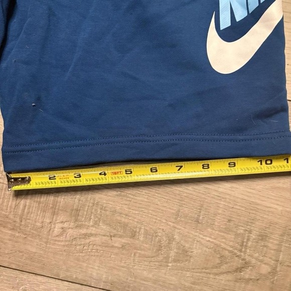 Nike blue shorts size xl kids - Picture 2 of 4